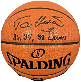 Подписан Тони Кукоч (96,97,98 шампион) Spalding Indoor/Outdoor Баскетбол JSA - Баскетболни топки с автографи